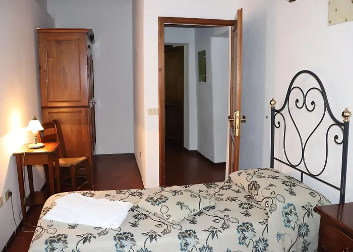 Badia Il Vingone Casa rural *